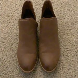 Brown Universal Thread Booties